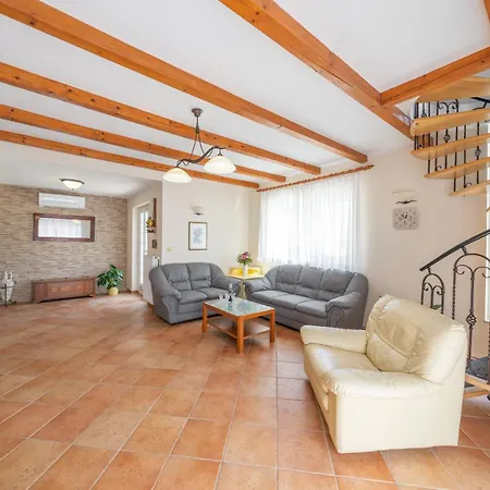 Apartment Sea Sponge *