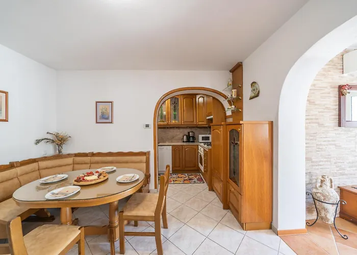 Sea Sponge * Brodarica (Sibenik-Knin)